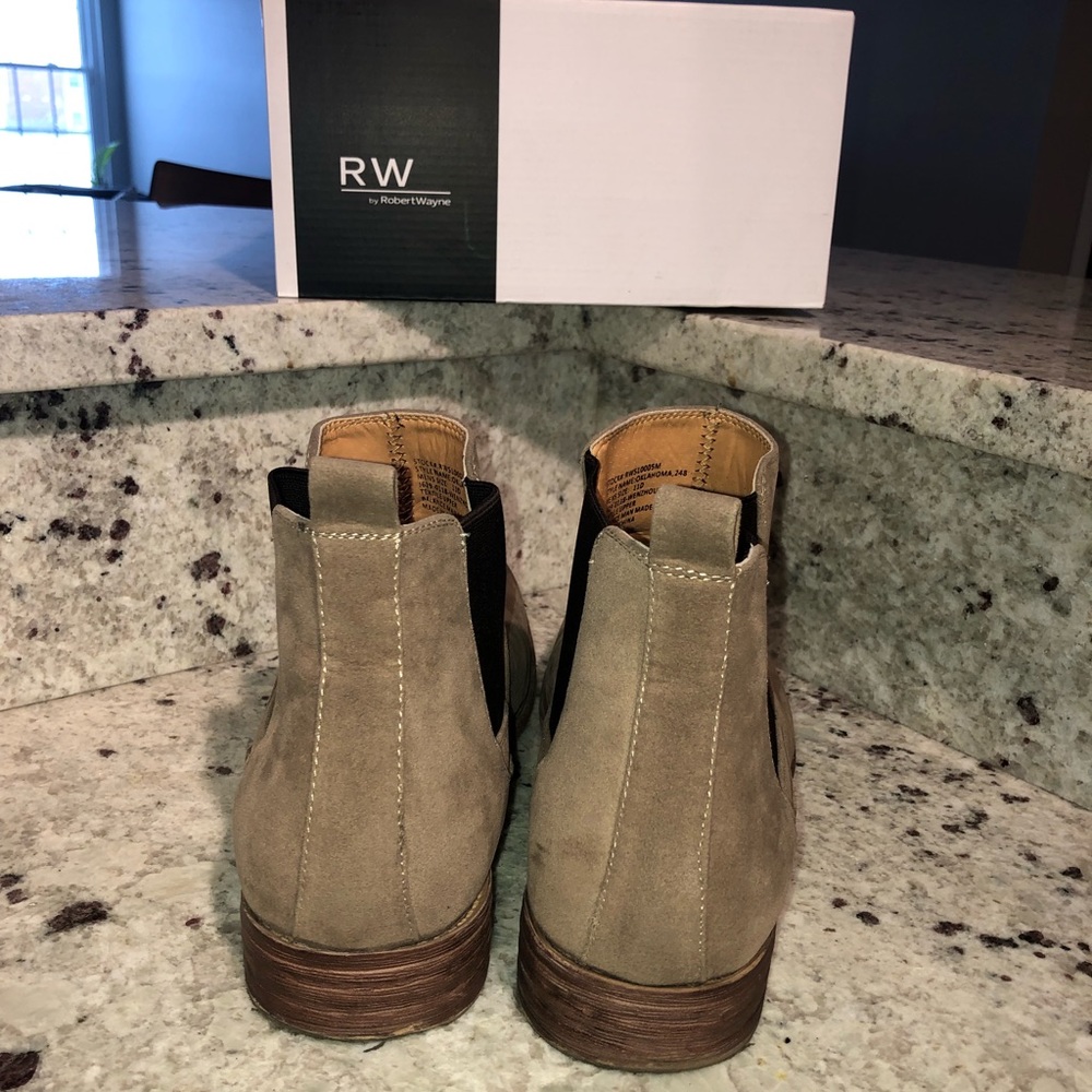 Robert Wayne Chelsea Camel Suede Boot - Picture 3 of 4